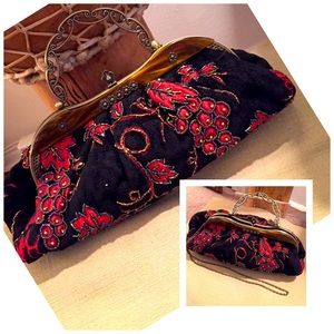 Red and Black Velvet Hand/Shoulder Bag